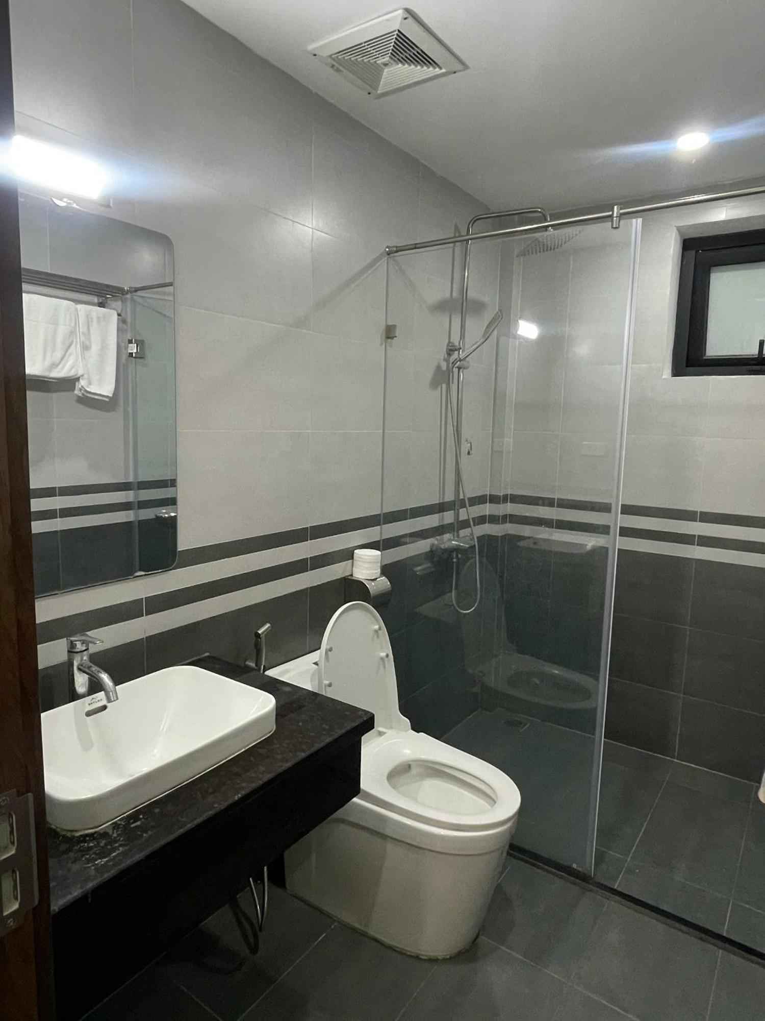 Era Apartment Xuan Thuy Hanoi Eksteriør bilde